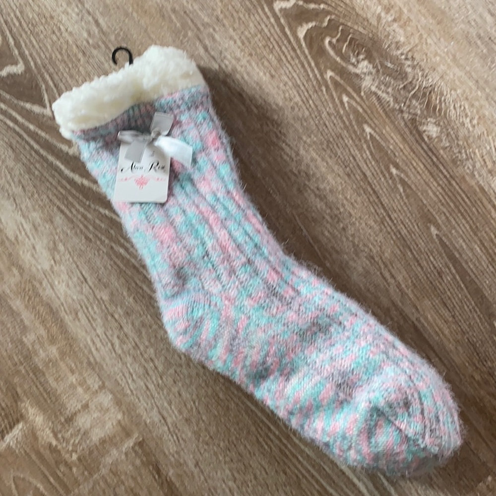 NWT Alexa Rose Socks